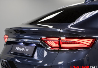 Подержанный автомобиль Geely Tugella 2022 года (28 фото)