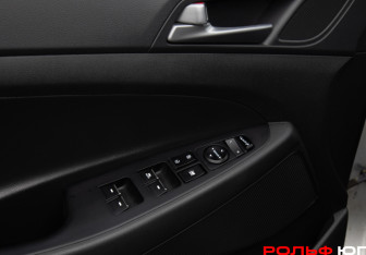 Подержанный автомобиль Hyundai Tucson 2016 года (20 фото)