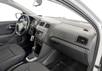 Подержанный автомобиль Volkswagen Polo Sedan 2019 года (11 фото)