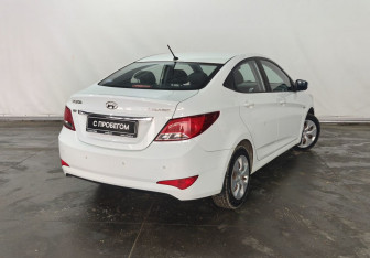 Подержанный автомобиль Hyundai Solaris Sedan 2014 года (6 фото)