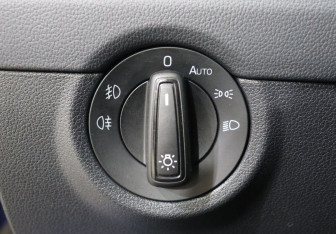 Подержанный автомобиль Skoda Octavia Liftback 2019 года (12 фото)