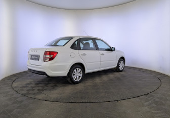 Подержанный автомобиль LADA (ВАЗ) Granta Sedan 2022 года (5 фото)