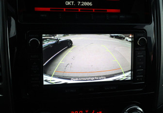 Подержанный автомобиль Mitsubishi Pajero 2015 года (12 фото)