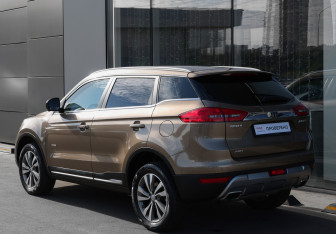 Подержанный автомобиль Geely Atlas 2020 года (7 фото)