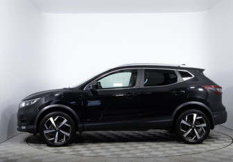 Подержанный автомобиль Nissan Qashqai 2020 года (8 фото)
