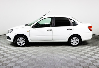 Подержанный автомобиль LADA (ВАЗ) Granta Sedan 2019 года (3 фото)