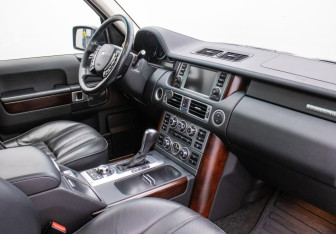 Подержанный автомобиль Land Rover Range Rover 2007 года (10 фото)
