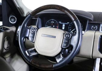 Подержанный автомобиль Land Rover Range Rover 2014 года (15 фото)