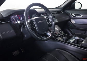Подержанный автомобиль Land Rover Range Rover Velar 2019 года (14 фото)