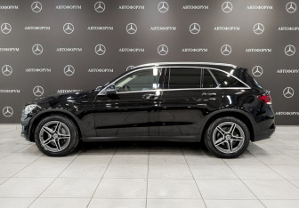 Подержанный автомобиль Mercedes-Benz GLC Coupe 2021 года (8 фото)