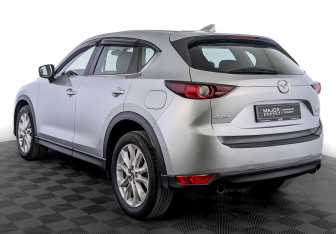 Подержанный автомобиль Mazda CX-5 2019 года (7 фото)