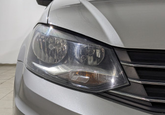 Подержанный автомобиль Volkswagen Polo Sedan 2018 года (11 фото)