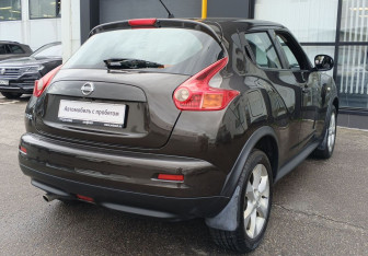 Подержанный автомобиль Nissan Juke 2013 года (5 фото)