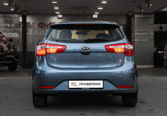 Подержанный автомобиль Kia Rio Hatchback 2012 года (5 фото)