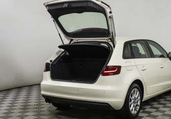 Подержанный автомобиль Audi A3 Hatchback 2013 года (16 фото)