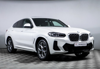 Подержанный автомобиль BMW X4 2024 года (3 фото)