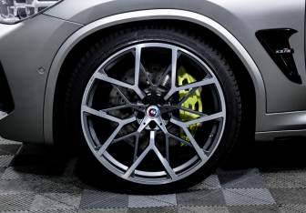 Подержанный автомобиль BMW X3 M 2019 года (15 фото)