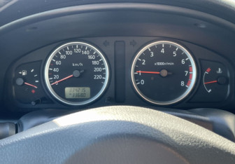 Подержанный автомобиль Nissan Almera Hatchback 2005 года (17 фото)