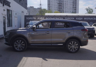 Подержанный автомобиль Geely Atlas Pro 2023 года (8 фото)