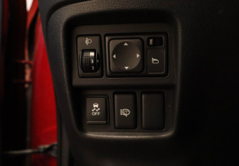 Подержанный автомобиль Nissan Juke 2013 года (13 фото)