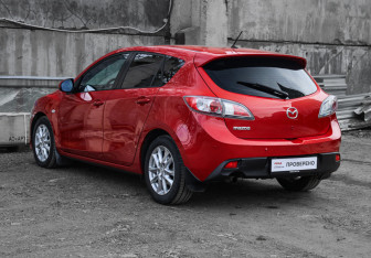 Подержанный автомобиль Mazda 3 Hatchback 2010 года (6 фото)