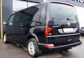 Подержанный автомобиль Volkswagen Multivan 2021 года (7 фото)