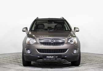 Подержанный автомобиль Opel Antara 2014 года (2 фото)