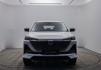 Подержанный автомобиль Changan CS55PLUS 2023 года (2 фото)