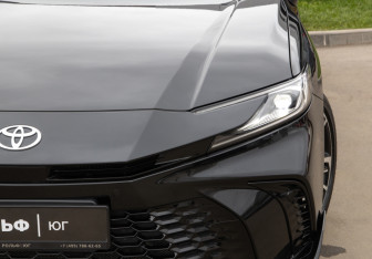 Подержанный автомобиль Toyota Camry Sedan 2024 года (23 фото)