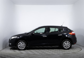 Подержанный автомобиль Renault Megane Hatchback 2013 года (8 фото)