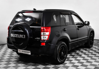 Подержанный автомобиль Suzuki Grand Vitara 2010 года (5 фото)