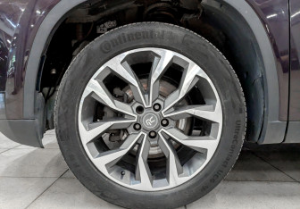 Подержанный автомобиль Exeed TXL 2022 года (18 фото)