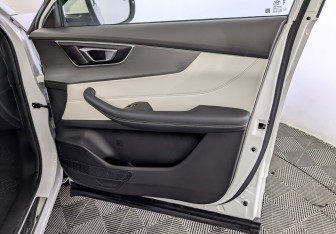 Подержанный автомобиль Chery Tiggo 4 Pro 2023 года (25 фото)