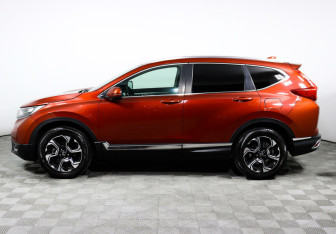 Подержанный автомобиль Honda CR-V 2017 года (3 фото)