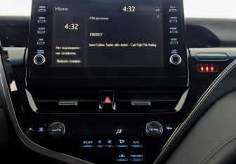 Подержанный автомобиль Toyota Camry Sedan 2021 года (15 фото)