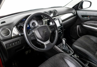 Подержанный автомобиль Suzuki Vitara 2021 года (7 фото)