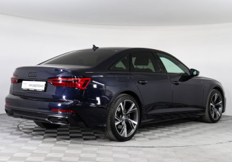 Подержанный автомобиль Audi A6 Sedan 2020 года (5 фото)