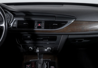Подержанный автомобиль Audi A6 Sedan 2014 года (13 фото)