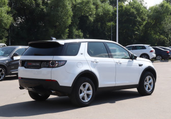 Подержанный автомобиль Land Rover Discovery Sport 2019 года (5 фото)