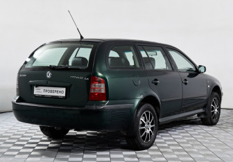 Подержанный автомобиль Skoda Octavia Wagon 2003 года (5 фото)