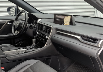 Подержанный автомобиль Lexus RX 2019 года (13 фото)