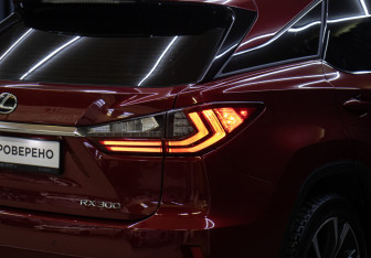 Подержанный автомобиль Lexus RX 2018 года (26 фото)