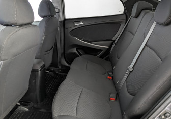 Подержанный автомобиль Hyundai Solaris Sedan 2014 года (18 фото)