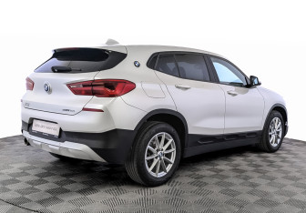 Подержанный автомобиль BMW X2 2019 года (5 фото)