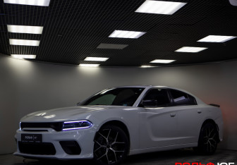 Подержанный автомобиль Dodge Charger Sedan 2017 года (14 фото)
