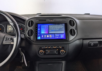 Подержанный автомобиль Volkswagen Tiguan 2012 года (17 фото)