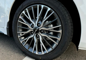 Новый Kia Cerato Sedan 2022 (6 фото)