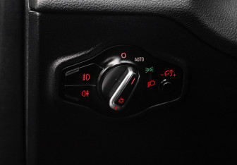 Подержанный автомобиль Audi Q5 2012 года (18 фото)