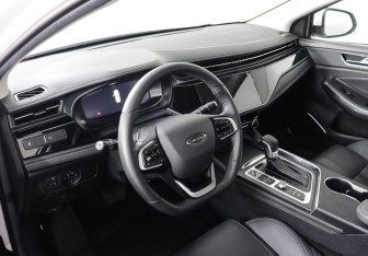 Подержанный автомобиль Omoda S5 2024 года (9 фото)