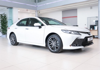 Новый Toyota Camry Sedan 2025 (7 фото)